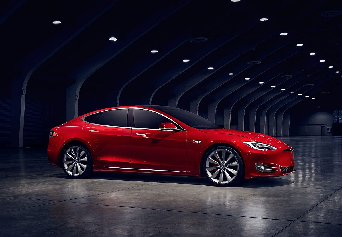 Tesla-Model-S-Facelift-2016